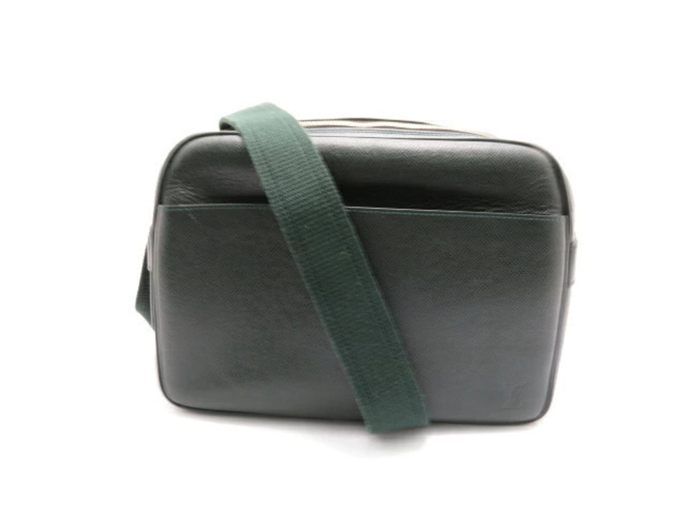 LOUIS VUITTON Shoulder Bag Reporter Taiga
